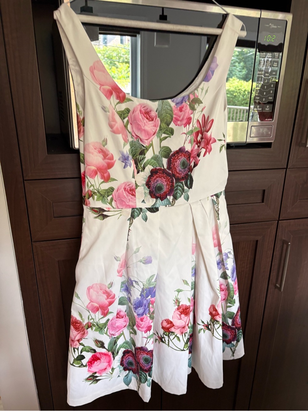 Sleeveless Floral Fit & Flare Mini Dress in White with Pink Roses